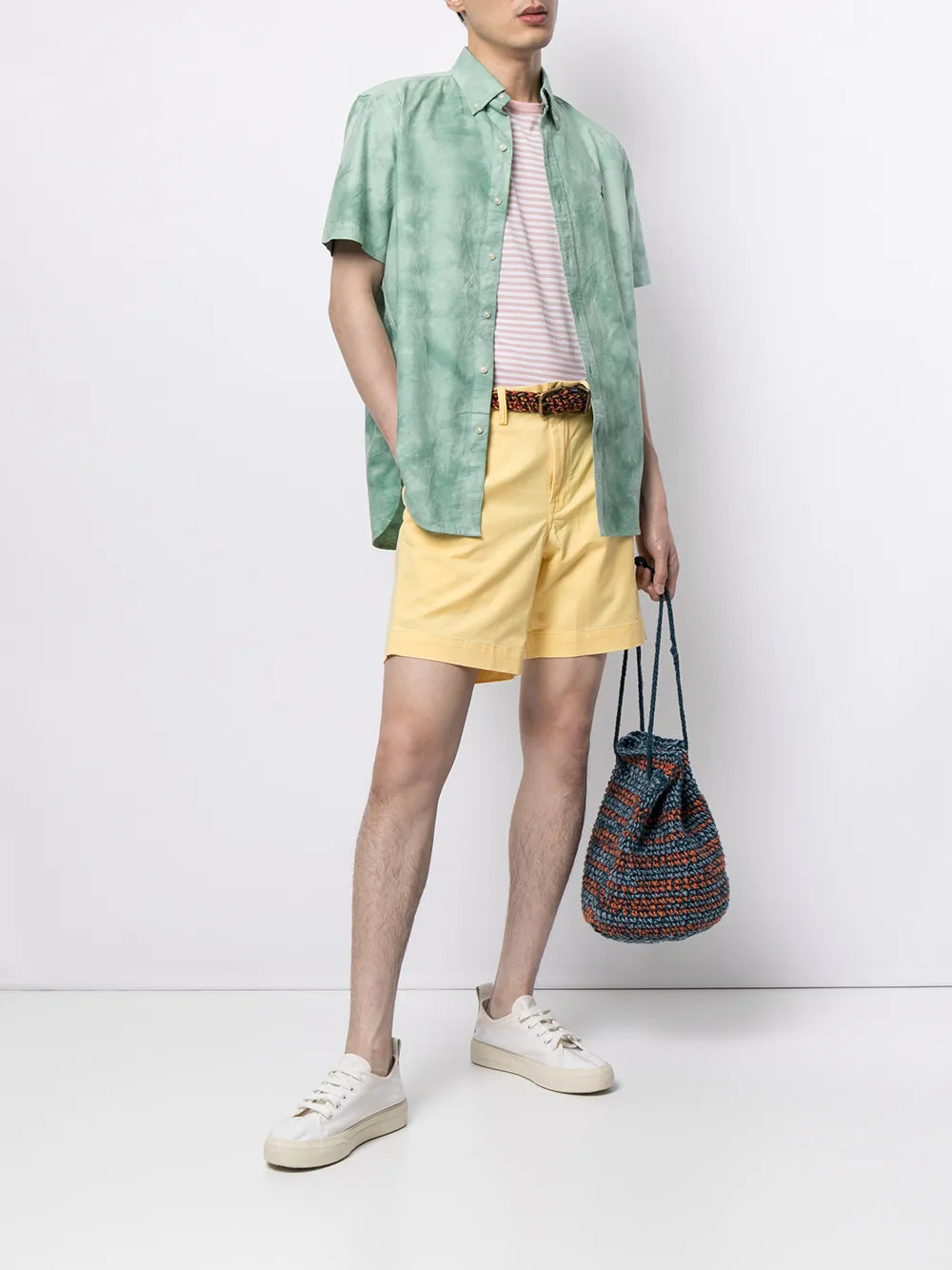 shorts chino de perna reta