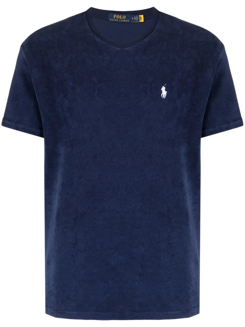 camiseta chenille com logotipo bordado