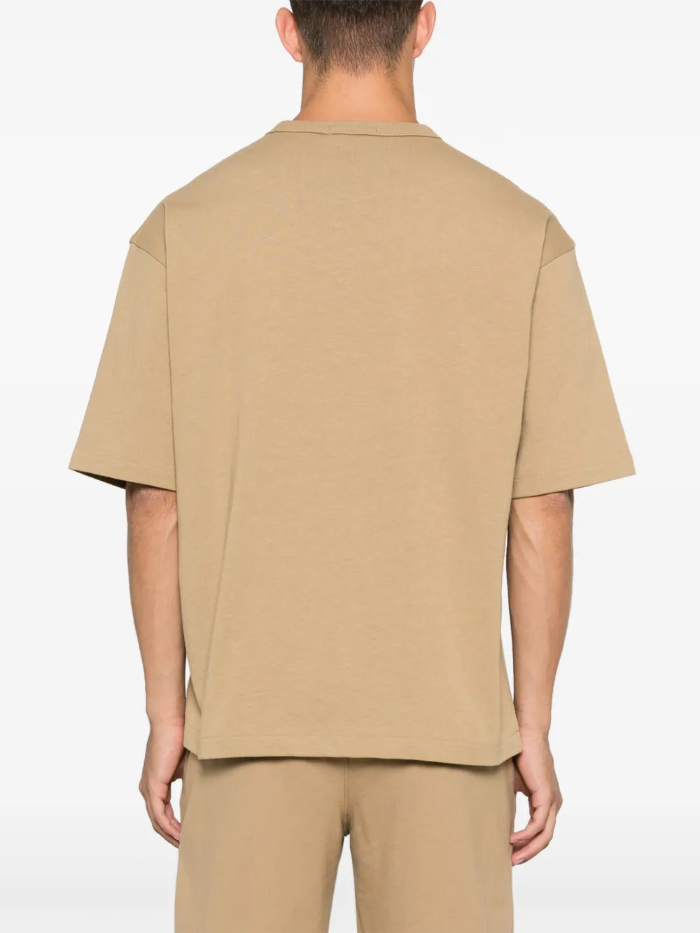 camiseta com estampa de logotipo