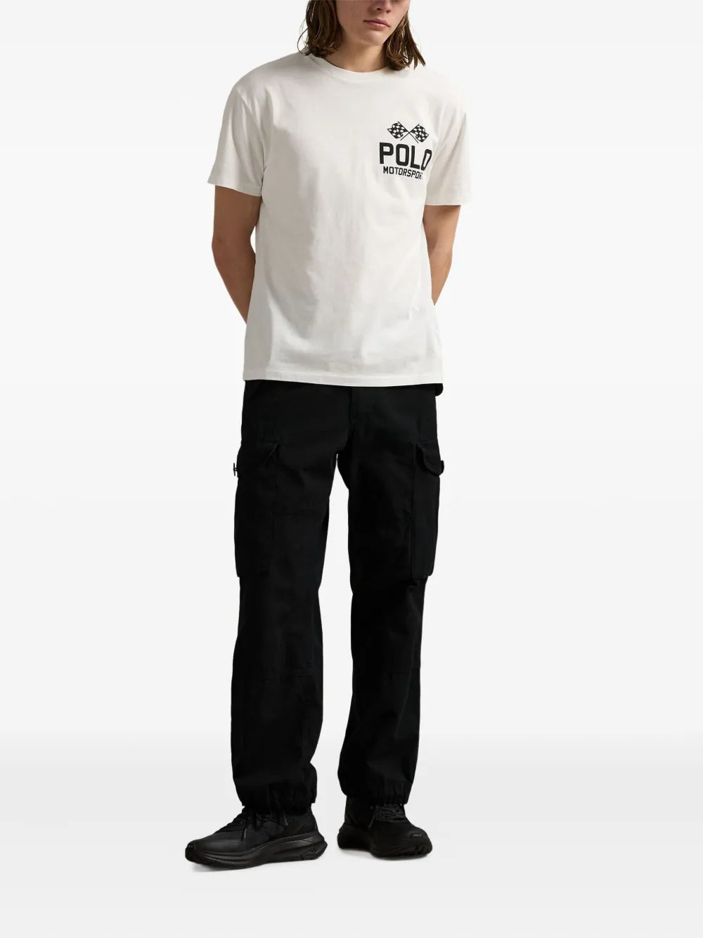 camiseta com estampa de logotipo