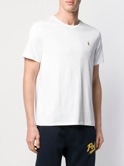 camiseta bordada com logotipo
