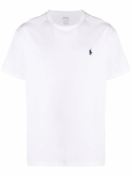 camiseta com logotipo bordado