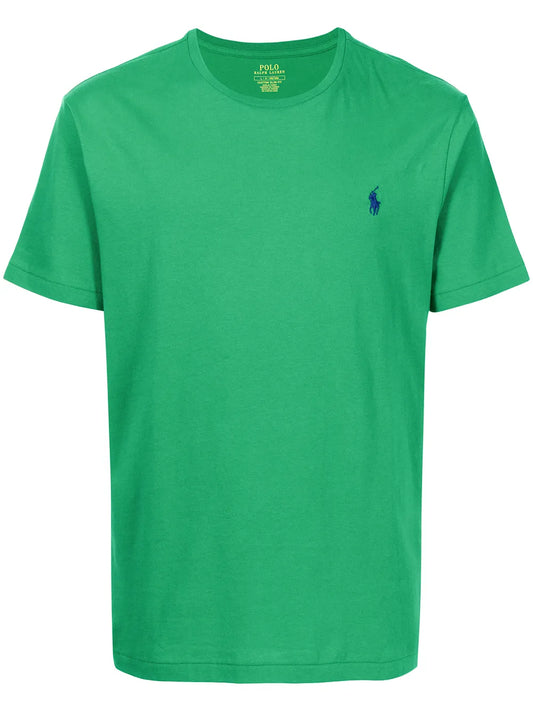 camiseta com logotipo bordado