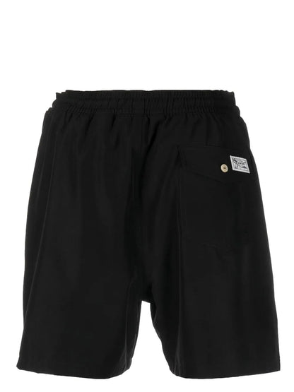 shorts com cós com cordão e patch de logotipo