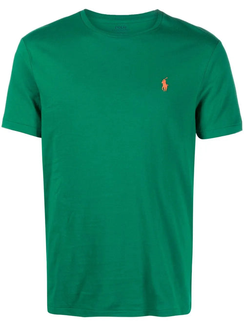 camiseta de manga curta com logotipo bordado