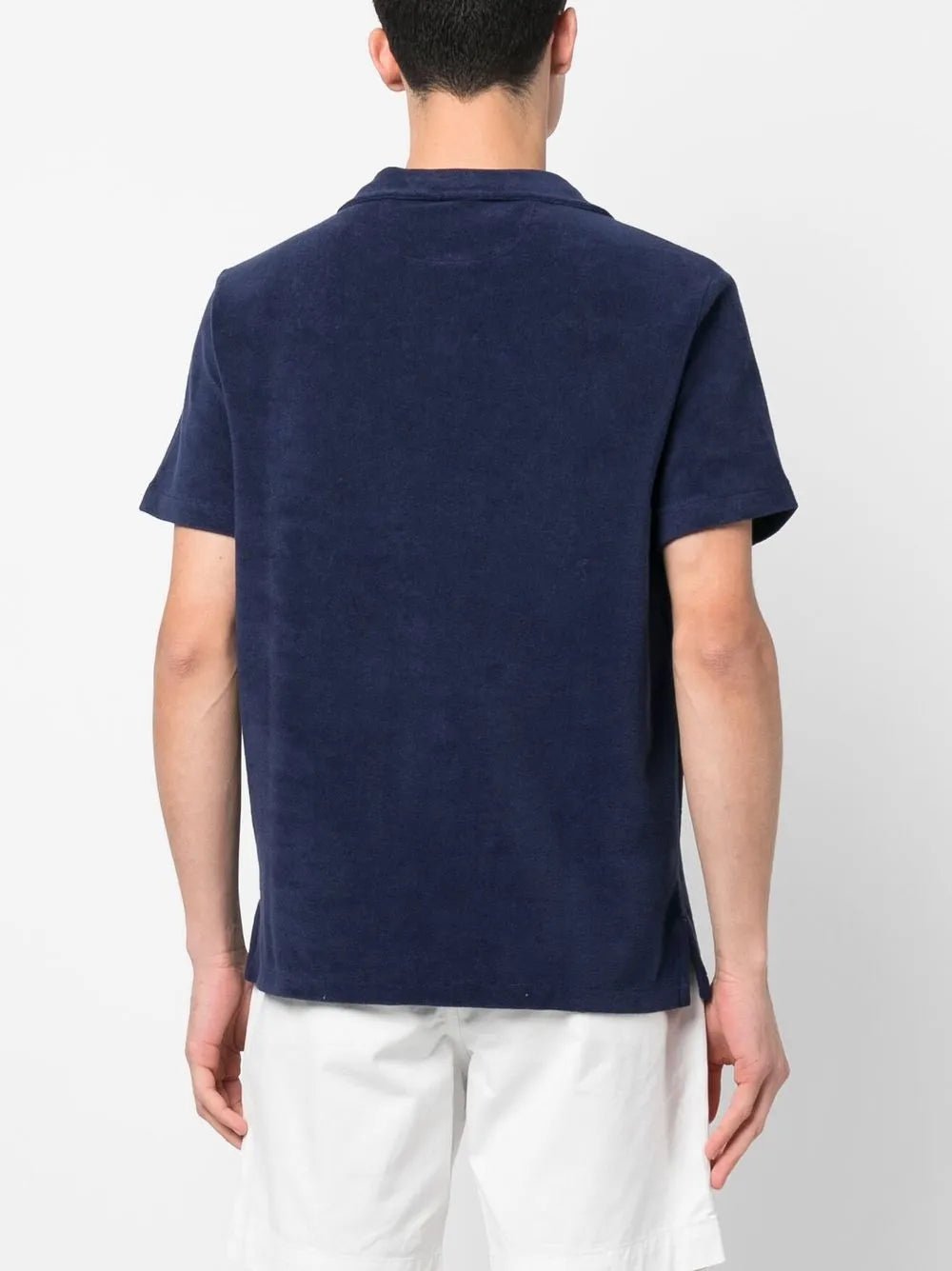 camisa polo com bolso de remendo de logotipo