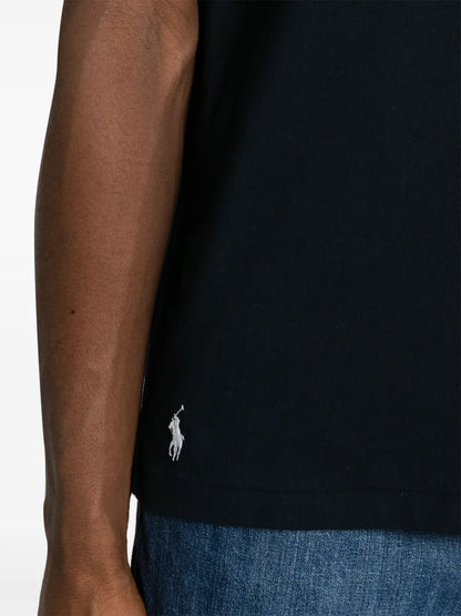 camiseta de algodão com logotipo bordado