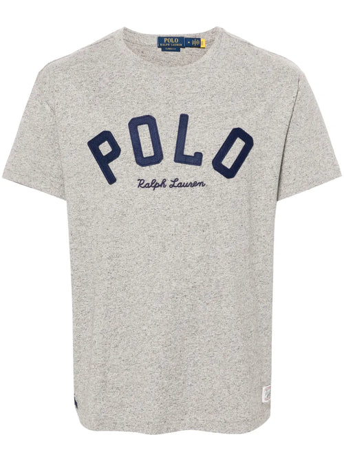 camiseta com aplique de logotipo