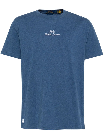 camiseta com logotipo bordado