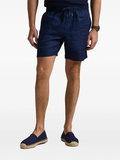 shorts com logotipo