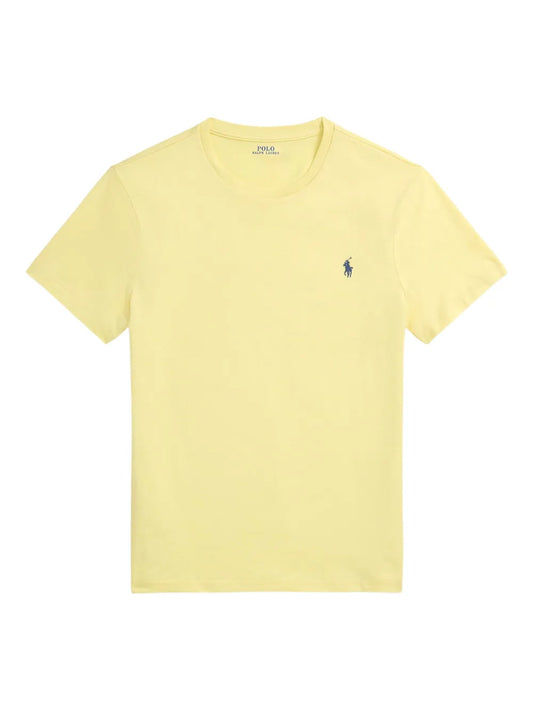 camiseta com gola redonda e logotipo
